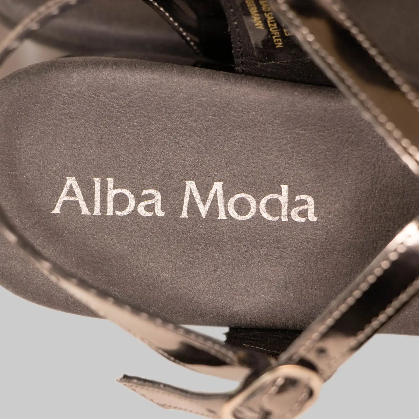 Eleganz für jeden Anlass: Alba Moda Damen Leder Sandalette - Anthrazit