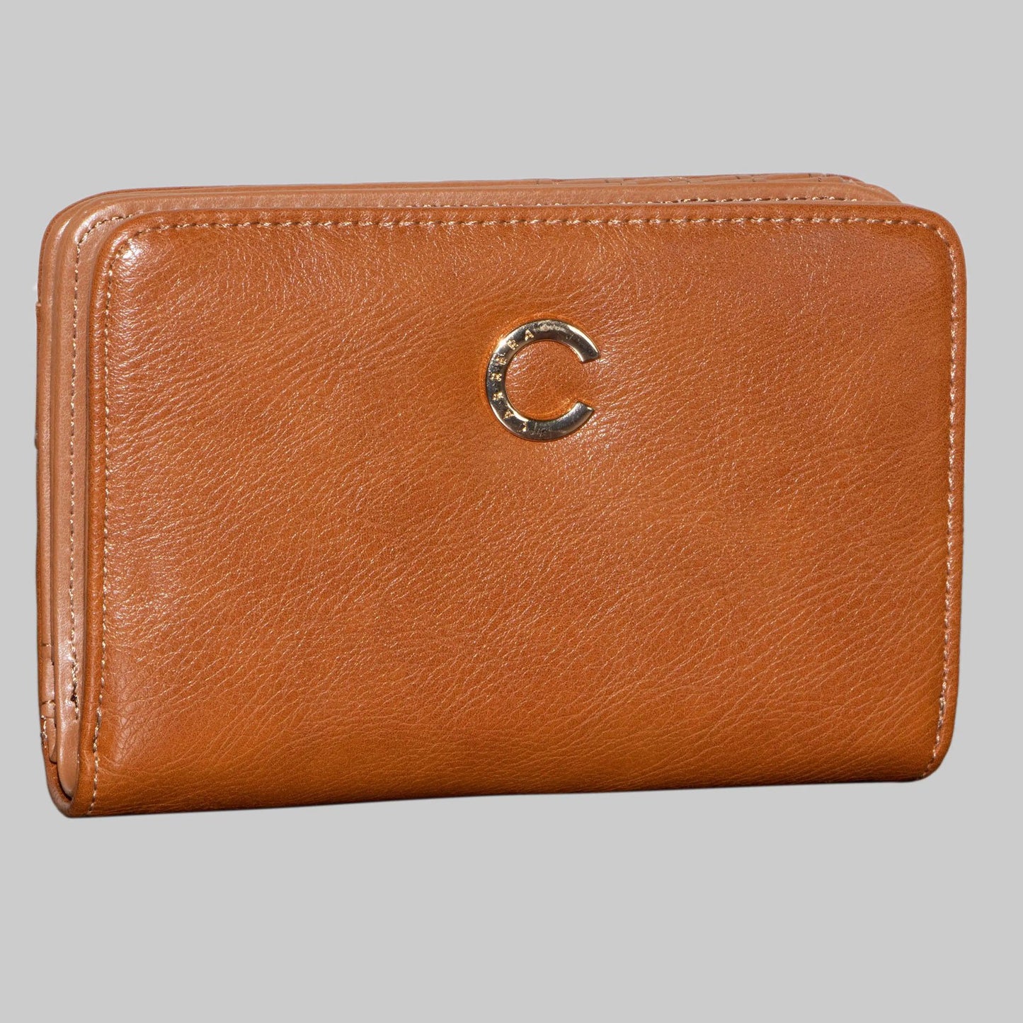 Stylish & practical: Women's wallet - Brown/Cognac