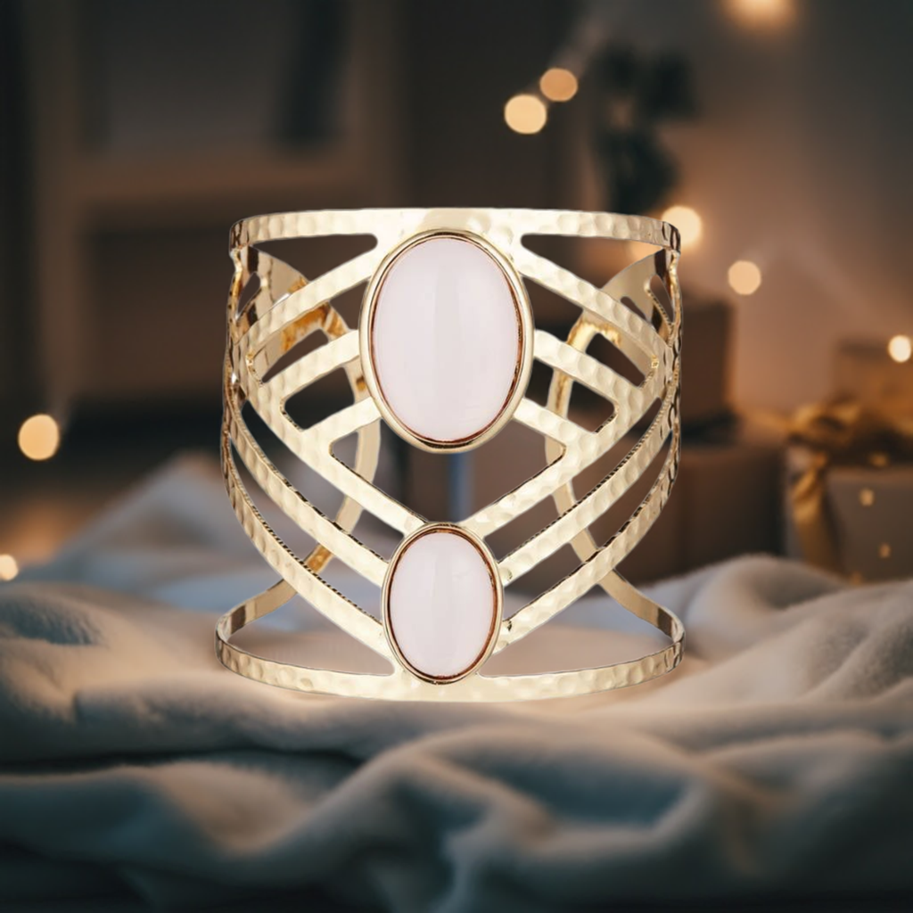 Luxuriöse Eleganz: Damen Armreif mit Rosa Harz-Elementen