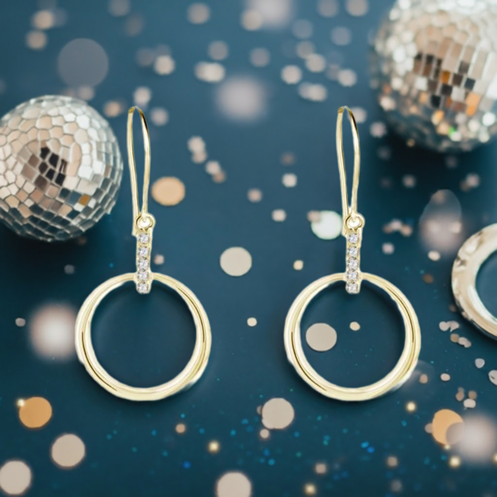 Gouden oorhangers – Swarovski-kristallen 2cm