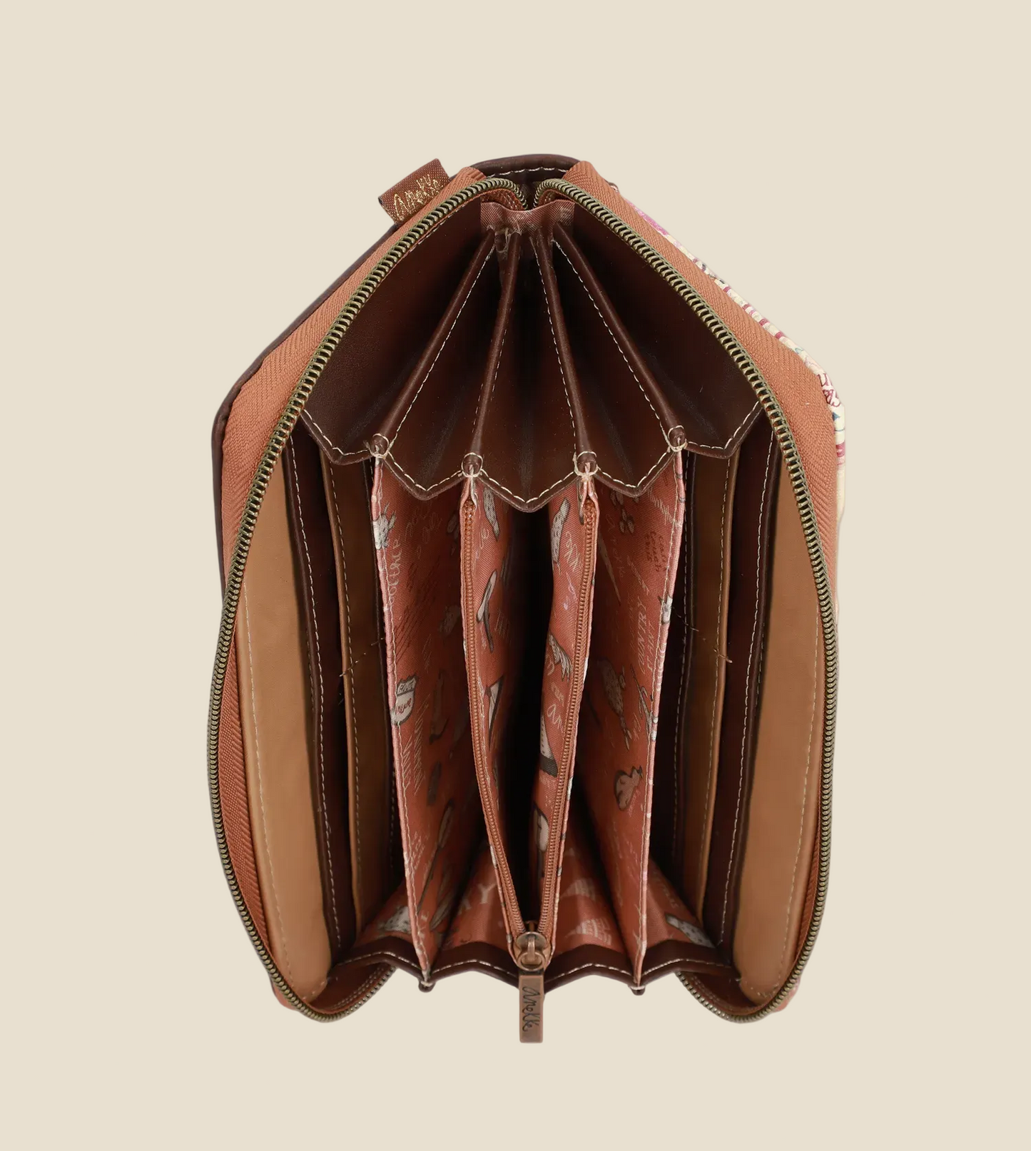 Arizona Wallet Brown Studs