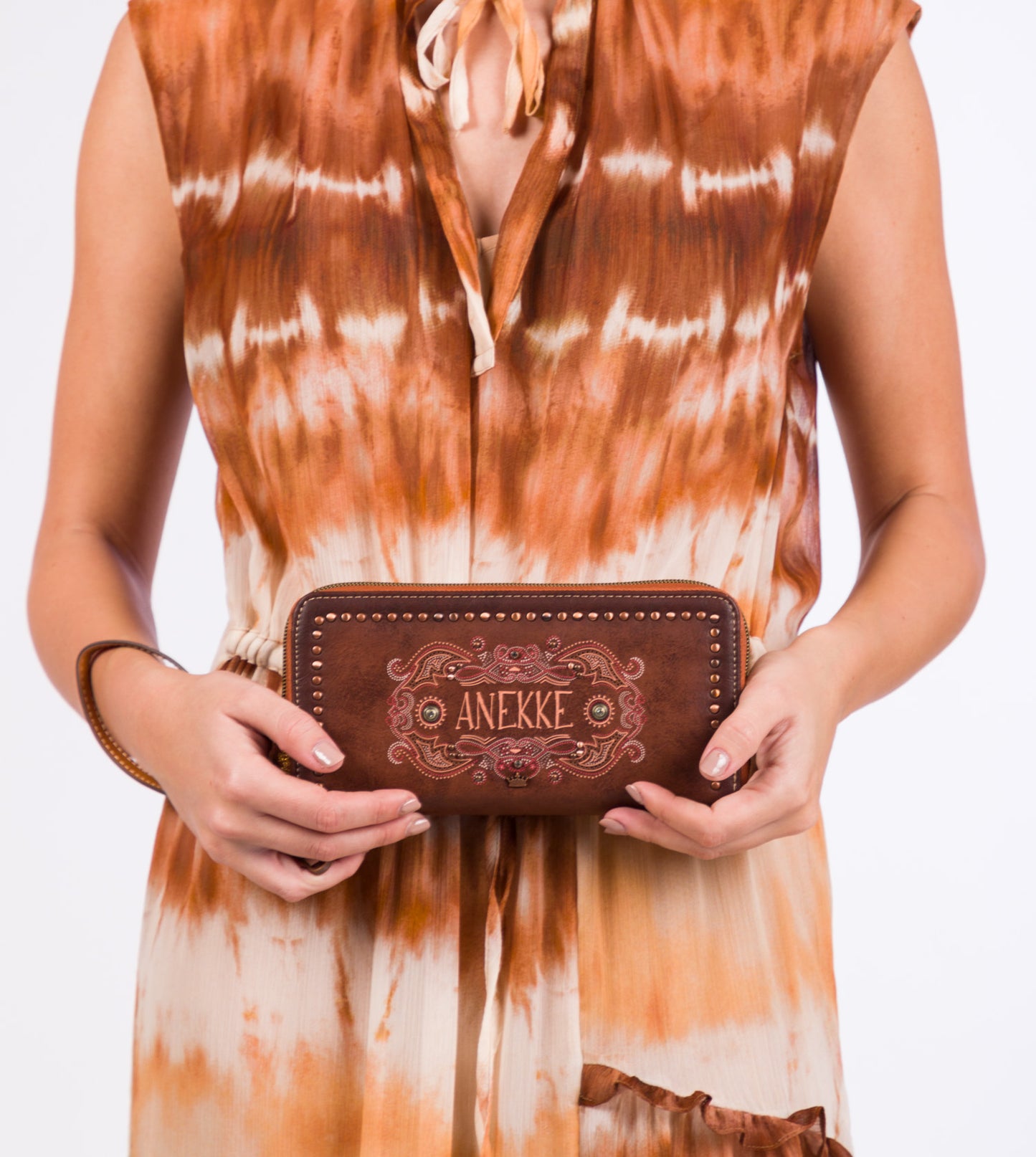 Arizona Wallet Brown Studs