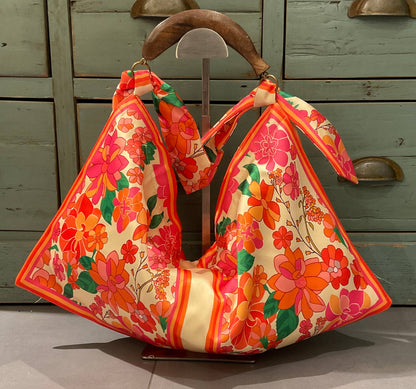 CINNAMON Foulardtasche Polyester Orange - Reißverschluss Holzhenkel