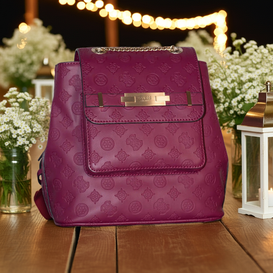 Guess rugzak van imitatieleer in donkerrood - 4G-logo met print en magnetische sluiting, 28x25x12 cm