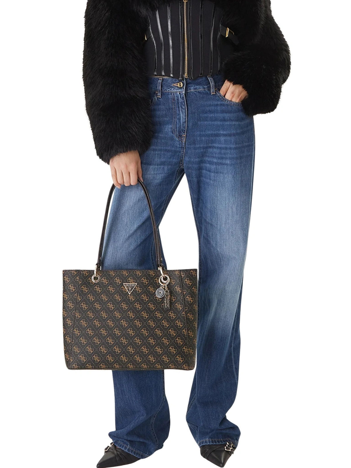 Noelle II Shopper bruin logo